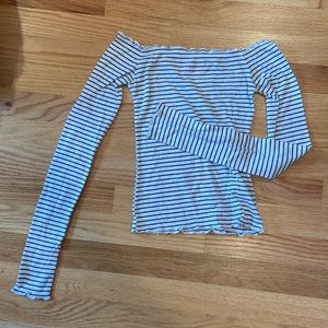 Hollister off the shoulder shirt!